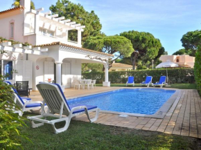 Comfortable holiday home with private swimming pool in Vilamoura